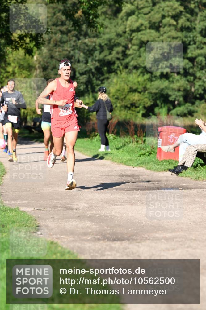 27.09.2026 - 35. Volkslauf durch das schöne Alstertal Dr. Thomas Lammeyer http://msf.ph/oto/10562500 27.09.2026 10:23:52 Laufen  meine-sportfotos.de