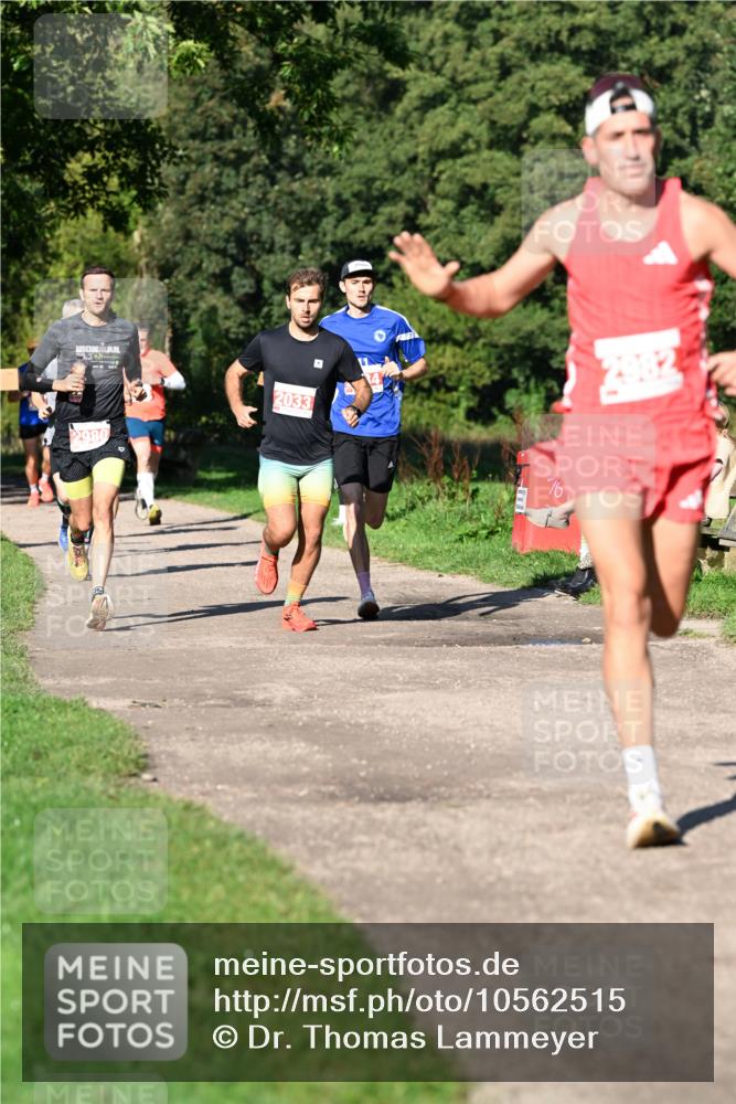 27.09.2026 - 35. Volkslauf durch das schöne Alstertal Dr. Thomas Lammeyer http://msf.ph/oto/10562515 27.09.2026 10:23:54 Laufen 2033, 980, 76 meine-sportfotos.de