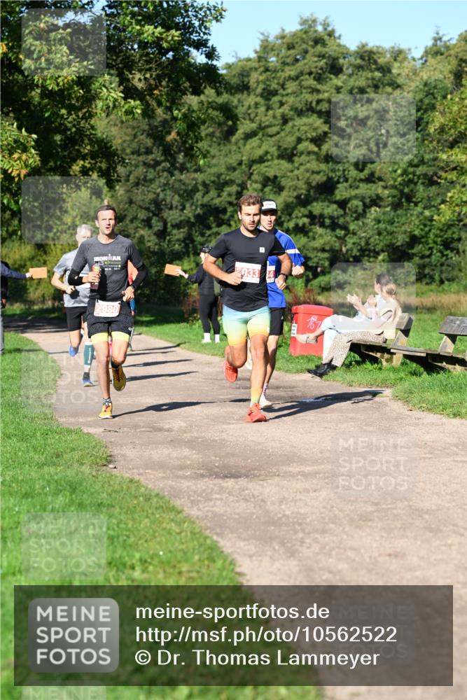27.09.2026 - 35. Volkslauf durch das schöne Alstertal Dr. Thomas Lammeyer http://msf.ph/oto/10562522 27.09.2026 10:23:56 Laufen 2980, 2033, 34 meine-sportfotos.de