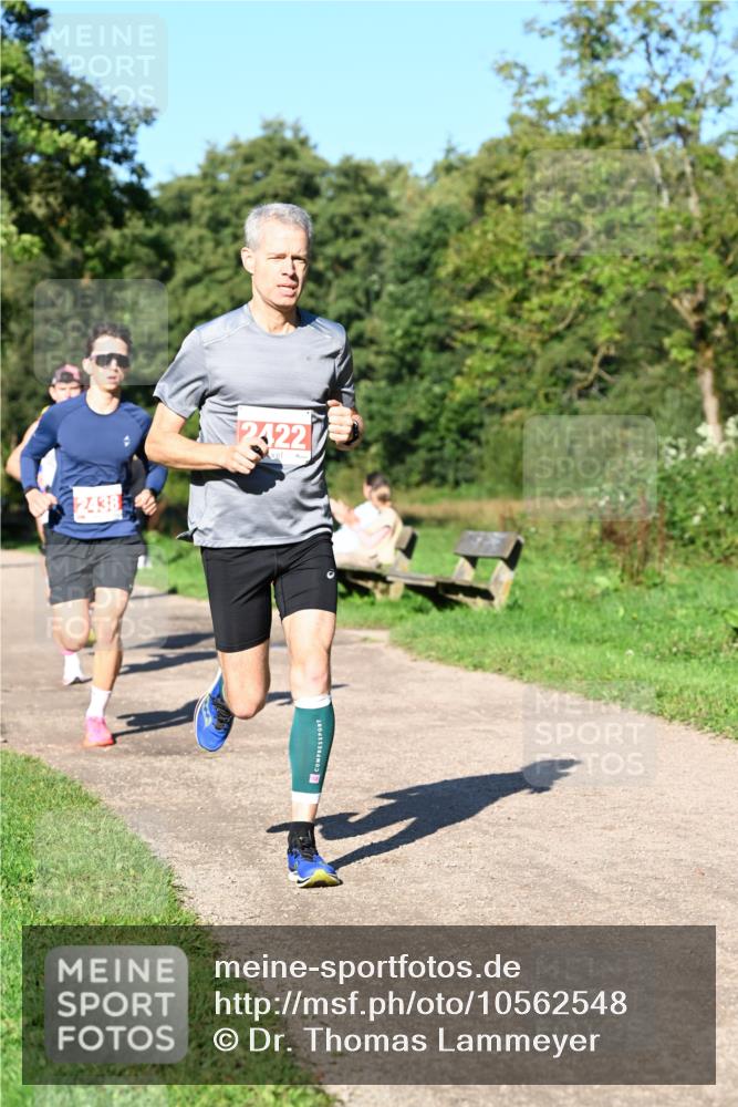 27.09.2026 - 35. Volkslauf durch das schöne Alstertal Dr. Thomas Lammeyer http://msf.ph/oto/10562548 27.09.2026 10:24:00 Laufen 2438 meine-sportfotos.de