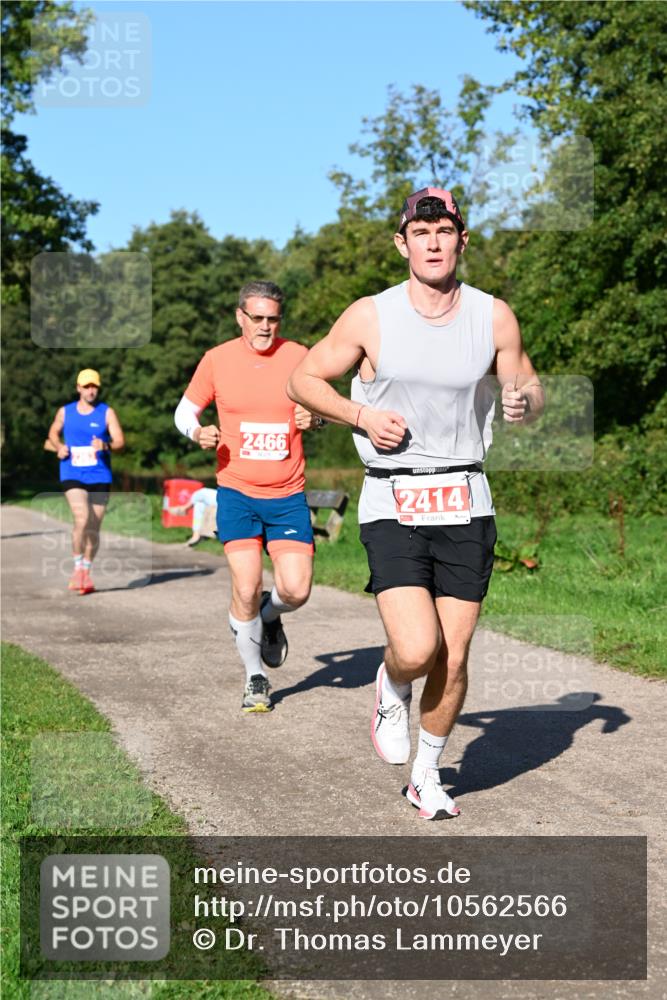 27.09.2026 - 35. Volkslauf durch das schöne Alstertal Dr. Thomas Lammeyer http://msf.ph/oto/10562566 27.09.2026 10:24:04 Laufen 2466, 2414 meine-sportfotos.de