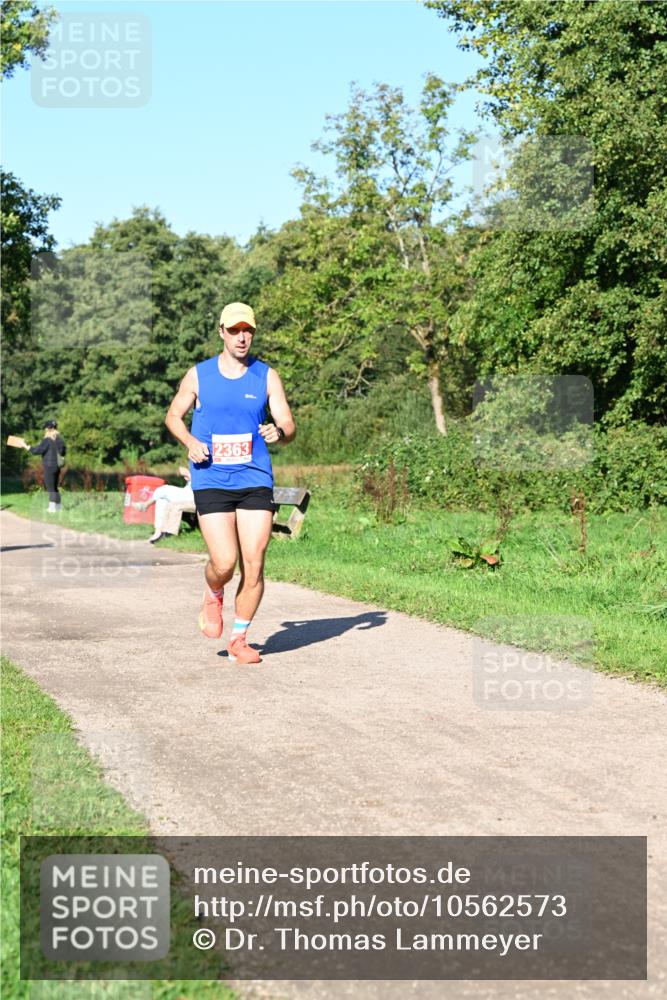 27.09.2026 - 35. Volkslauf durch das schöne Alstertal Dr. Thomas Lammeyer http://msf.ph/oto/10562573 27.09.2026 10:24:06 Laufen 2363 meine-sportfotos.de