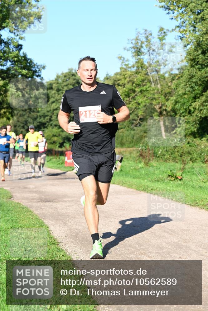 27.09.2026 - 35. Volkslauf durch das schöne Alstertal Dr. Thomas Lammeyer http://msf.ph/oto/10562589 27.09.2026 10:24:11 Laufen 2120 meine-sportfotos.de