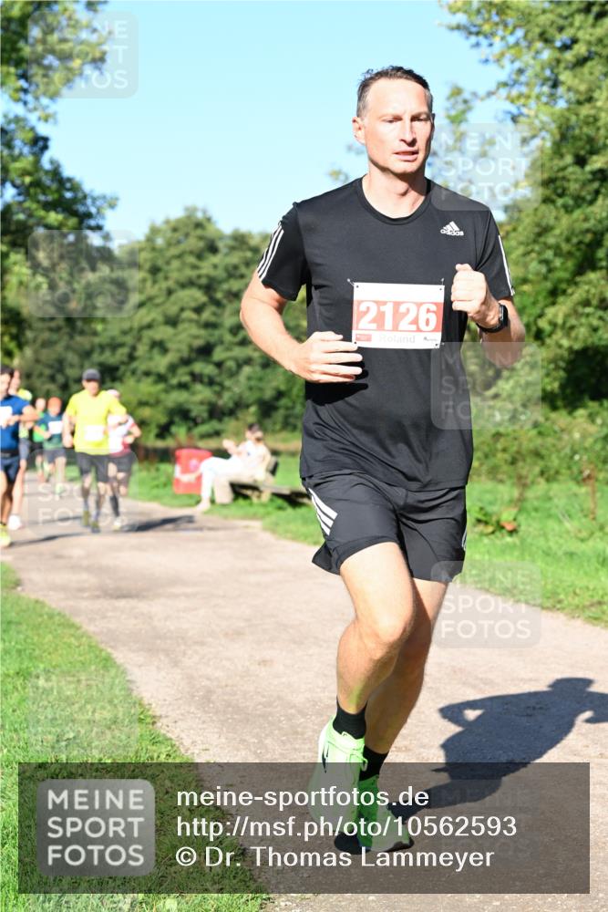 27.09.2026 - 35. Volkslauf durch das schöne Alstertal Dr. Thomas Lammeyer http://msf.ph/oto/10562593 27.09.2026 10:24:11 Laufen 2126 meine-sportfotos.de