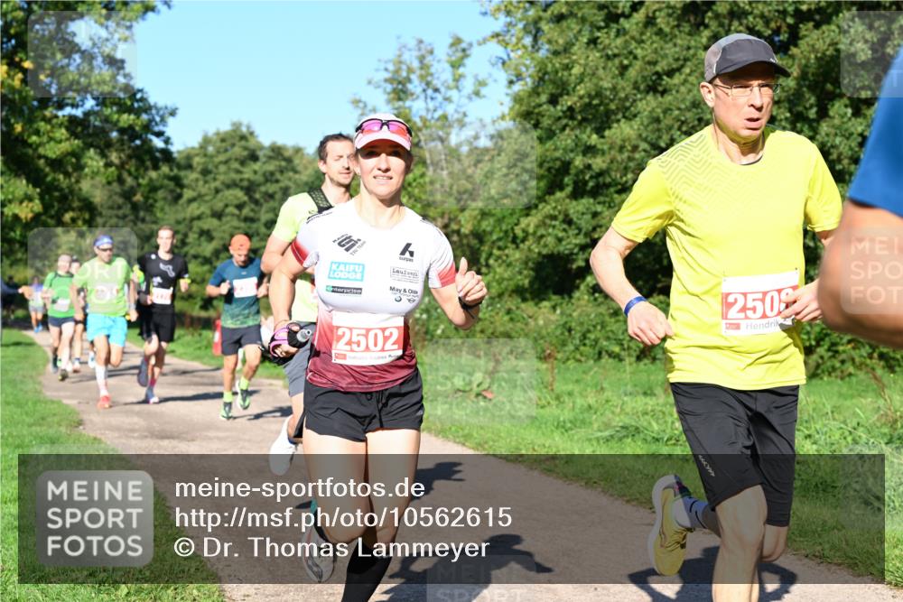 27.09.2026 - 35. Volkslauf durch das schöne Alstertal Dr. Thomas Lammeyer http://msf.ph/oto/10562615 27.09.2026 10:24:16 Laufen 250, 2502 meine-sportfotos.de
