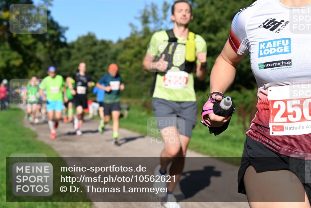 27.09.2026 - 35. Volkslauf durch das schöne Alstertal Dr. Thomas Lammeyer http://msf.ph/oto/10562621 27.09.2026 10:24:17 Laufen 2950, 250 meine-sportfotos.de