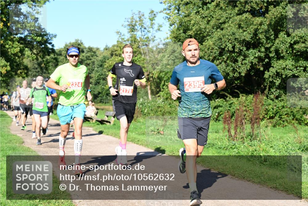 27.09.2026 - 35. Volkslauf durch das schöne Alstertal Dr. Thomas Lammeyer http://msf.ph/oto/10562632 27.09.2026 10:24:19 Laufen  meine-sportfotos.de