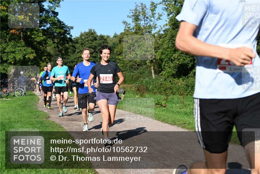 27.09.2026 - 35. Volkslauf durch das schöne Alstertal Dr. Thomas Lammeyer http://msf.ph/oto/10562732 27.09.2026 10:24:40 Laufen 31, 558, 2146 meine-sportfotos.de