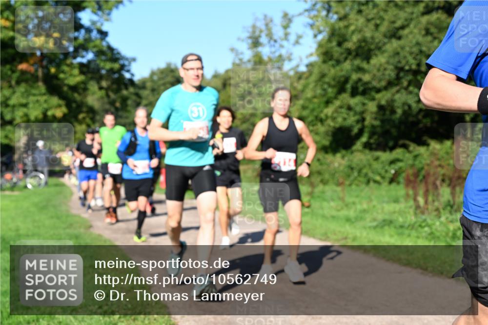 27.09.2026 - 35. Volkslauf durch das schöne Alstertal Dr. Thomas Lammeyer http://msf.ph/oto/10562749 27.09.2026 10:24:42 Laufen  meine-sportfotos.de