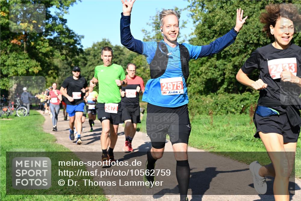 27.09.2026 - 35. Volkslauf durch das schöne Alstertal Dr. Thomas Lammeyer http://msf.ph/oto/10562759 27.09.2026 10:24:44 Laufen 2473, 2975, 2433 meine-sportfotos.de