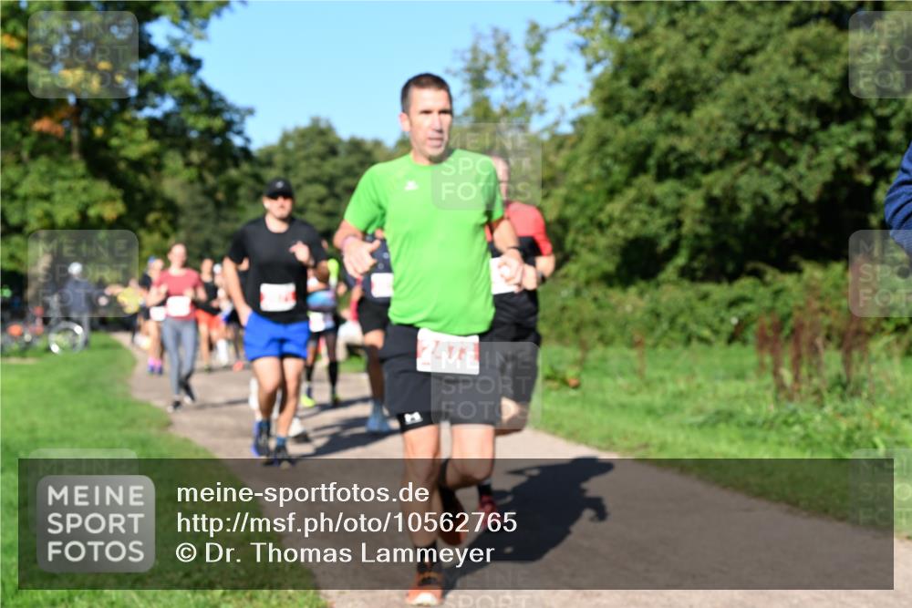 27.09.2026 - 35. Volkslauf durch das schöne Alstertal Dr. Thomas Lammeyer http://msf.ph/oto/10562765 27.09.2026 10:24:45 Laufen 2473 meine-sportfotos.de