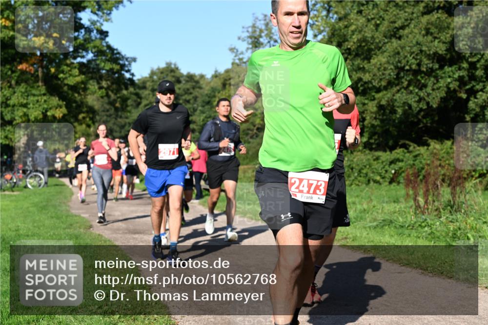 27.09.2026 - 35. Volkslauf durch das schöne Alstertal Dr. Thomas Lammeyer http://msf.ph/oto/10562768 27.09.2026 10:24:46 Laufen 2473 meine-sportfotos.de