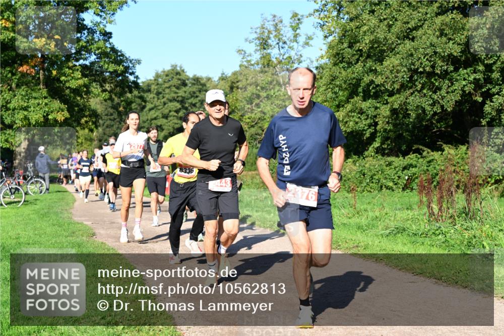 27.09.2026 - 35. Volkslauf durch das schöne Alstertal Dr. Thomas Lammeyer http://msf.ph/oto/10562813 27.09.2026 10:24:54 Laufen 2977, 8336, 443, 2376 meine-sportfotos.de