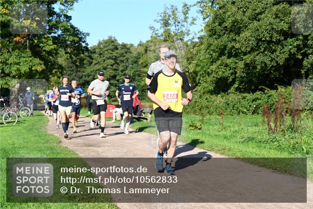 27.09.2026 - 35. Volkslauf durch das schöne Alstertal Dr. Thomas Lammeyer http://msf.ph/oto/10562833 27.09.2026 10:24:59 Laufen 2411, 2408 meine-sportfotos.de