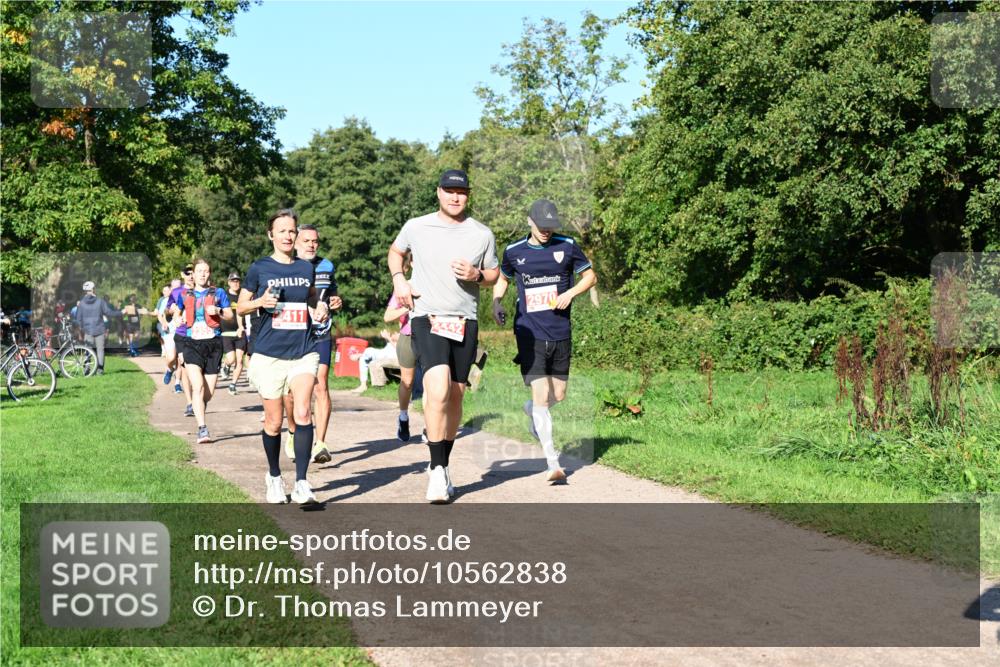 27.09.2026 - 35. Volkslauf durch das schöne Alstertal Dr. Thomas Lammeyer http://msf.ph/oto/10562838 27.09.2026 10:25:00 Laufen 3442, 2970 meine-sportfotos.de