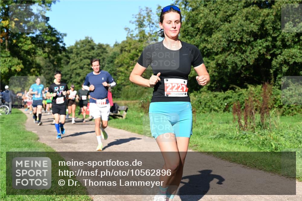 27.09.2026 - 35. Volkslauf durch das schöne Alstertal Dr. Thomas Lammeyer http://msf.ph/oto/10562896 27.09.2026 10:25:13 Laufen 2227 meine-sportfotos.de