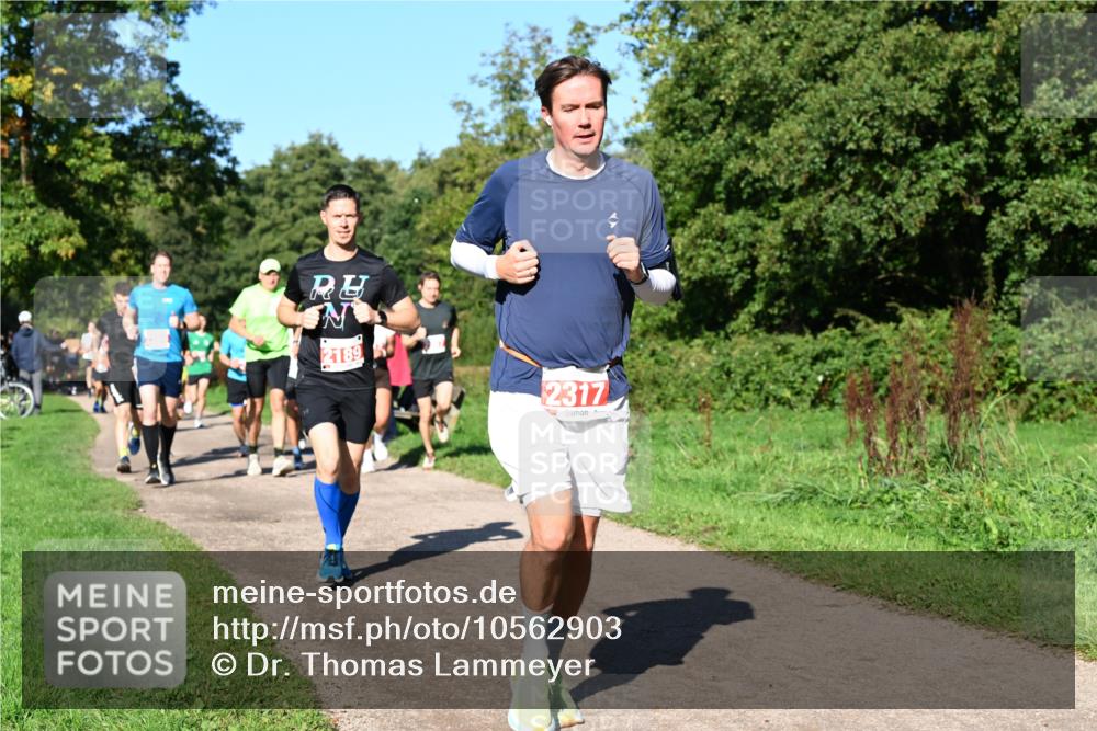 27.09.2026 - 35. Volkslauf durch das schöne Alstertal Dr. Thomas Lammeyer http://msf.ph/oto/10562903 27.09.2026 10:25:15 Laufen 2189, 2317 meine-sportfotos.de