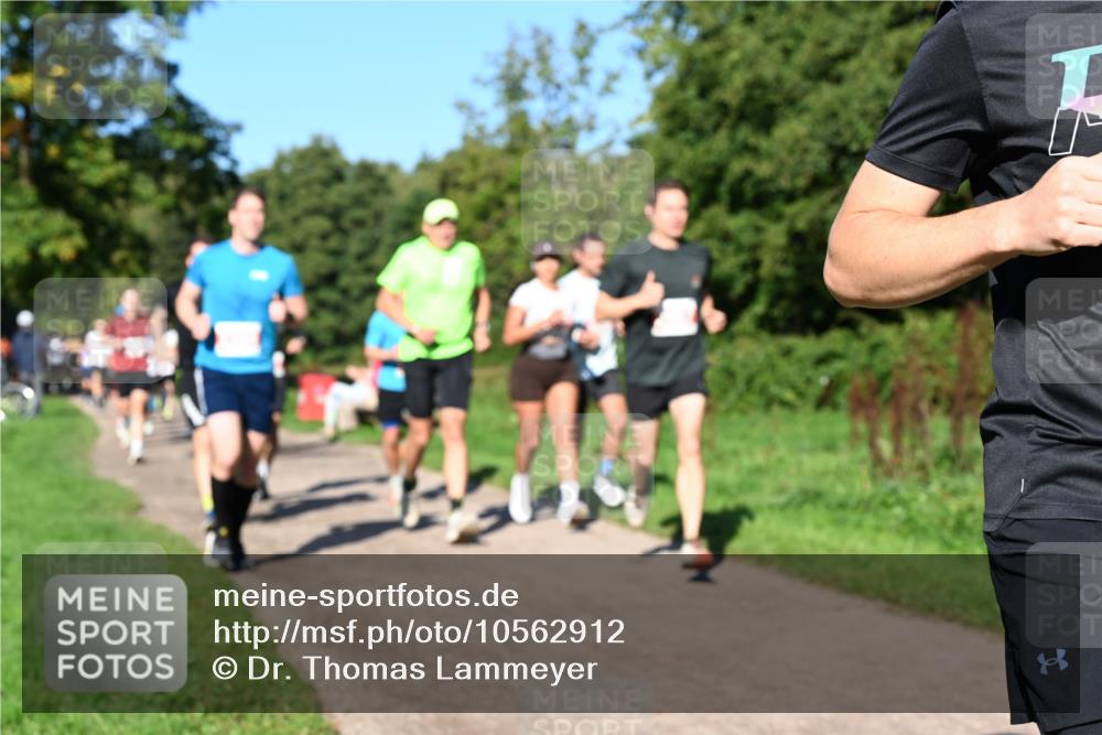 27.09.2026 - 35. Volkslauf durch das schöne Alstertal Dr. Thomas Lammeyer http://msf.ph/oto/10562912 27.09.2026 10:25:18 Laufen  meine-sportfotos.de