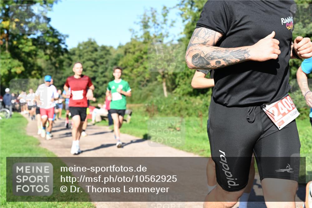 27.09.2026 - 35. Volkslauf durch das schöne Alstertal Dr. Thomas Lammeyer http://msf.ph/oto/10562925 27.09.2026 10:25:21 Laufen 2409 meine-sportfotos.de