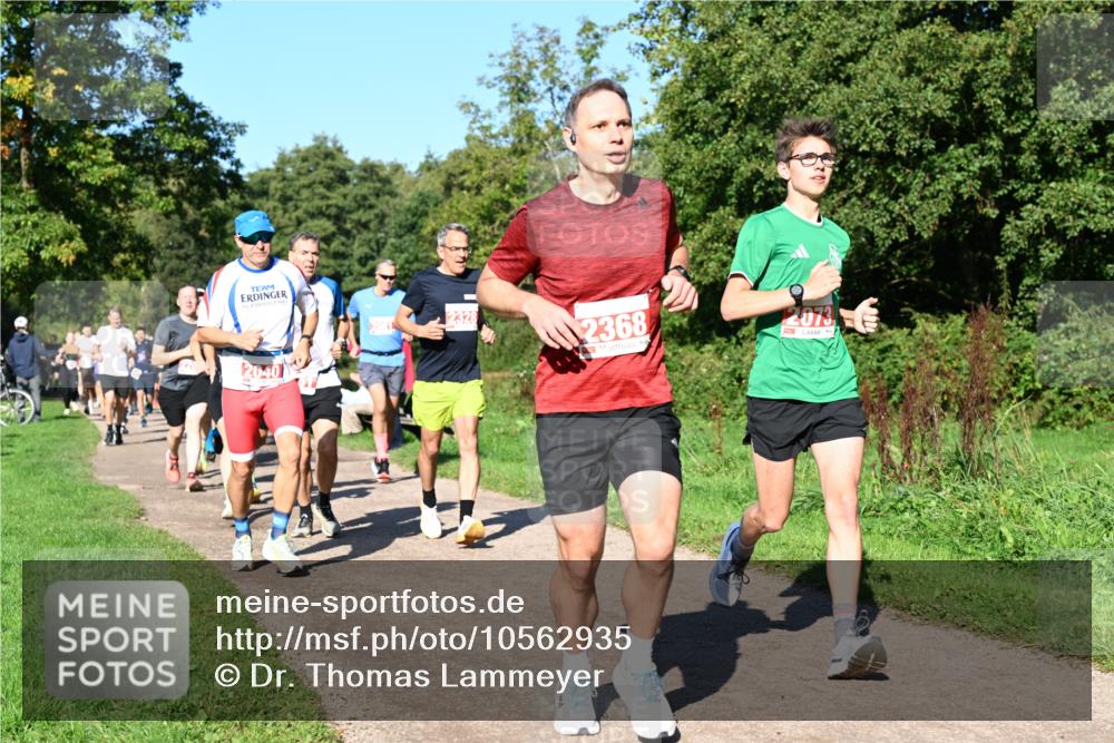 27.09.2026 - 35. Volkslauf durch das schöne Alstertal Dr. Thomas Lammeyer http://msf.ph/oto/10562935 27.09.2026 10:25:23 Laufen 2, 2073, 2328, 2368 meine-sportfotos.de