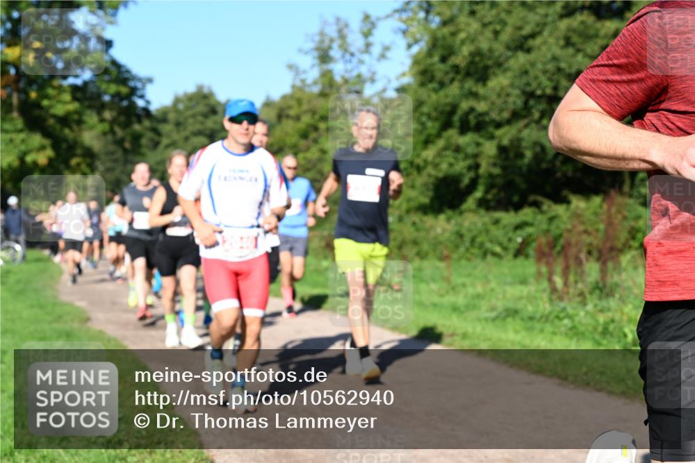 27.09.2026 - 35. Volkslauf durch das schöne Alstertal Dr. Thomas Lammeyer http://msf.ph/oto/10562940 27.09.2026 10:25:24 Laufen  meine-sportfotos.de
