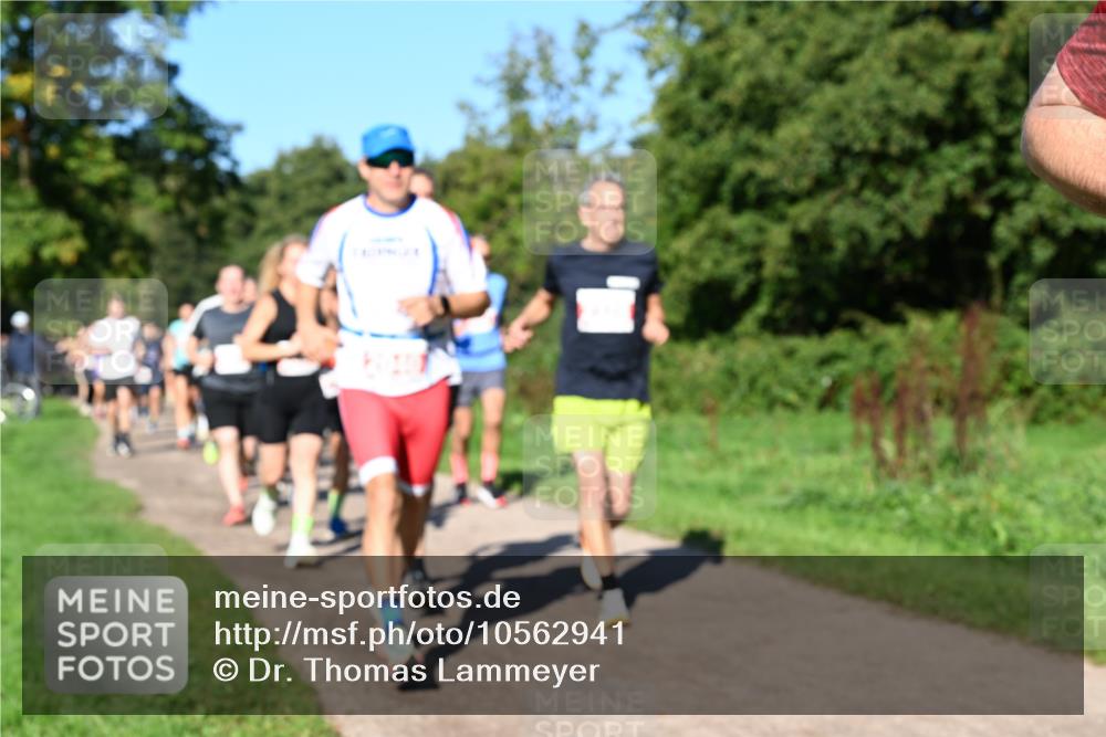 27.09.2026 - 35. Volkslauf durch das schöne Alstertal Dr. Thomas Lammeyer http://msf.ph/oto/10562941 27.09.2026 10:25:24 Laufen  meine-sportfotos.de
