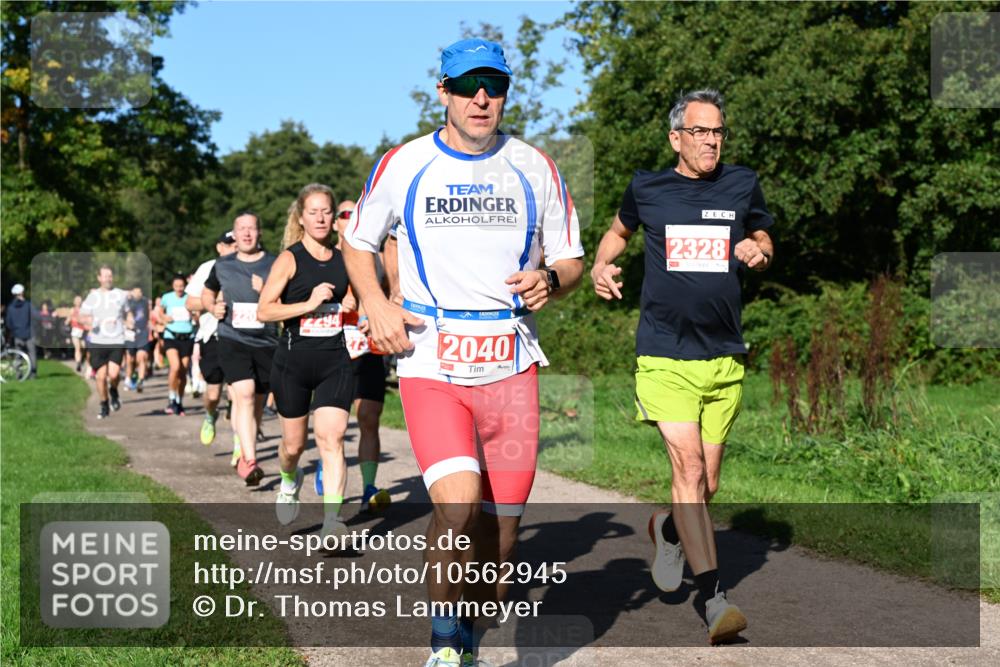 27.09.2026 - 35. Volkslauf durch das schöne Alstertal Dr. Thomas Lammeyer http://msf.ph/oto/10562945 27.09.2026 10:25:25 Laufen 2328, 2040 meine-sportfotos.de