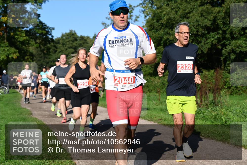 27.09.2026 - 35. Volkslauf durch das schöne Alstertal Dr. Thomas Lammeyer http://msf.ph/oto/10562946 27.09.2026 10:25:25 Laufen 2328, 2040 meine-sportfotos.de