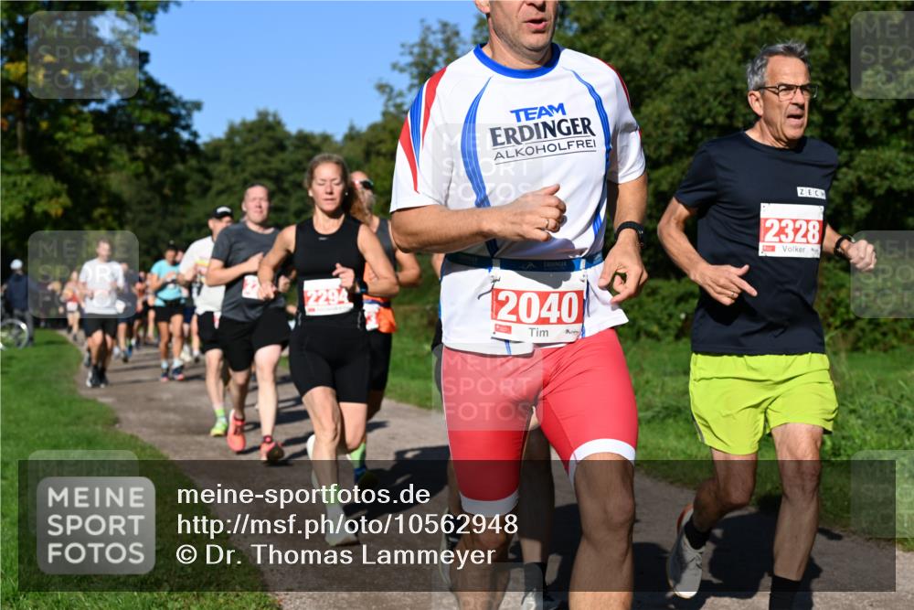 27.09.2026 - 35. Volkslauf durch das schöne Alstertal Dr. Thomas Lammeyer http://msf.ph/oto/10562948 27.09.2026 10:25:25 Laufen 2294, 2328, 12040 meine-sportfotos.de