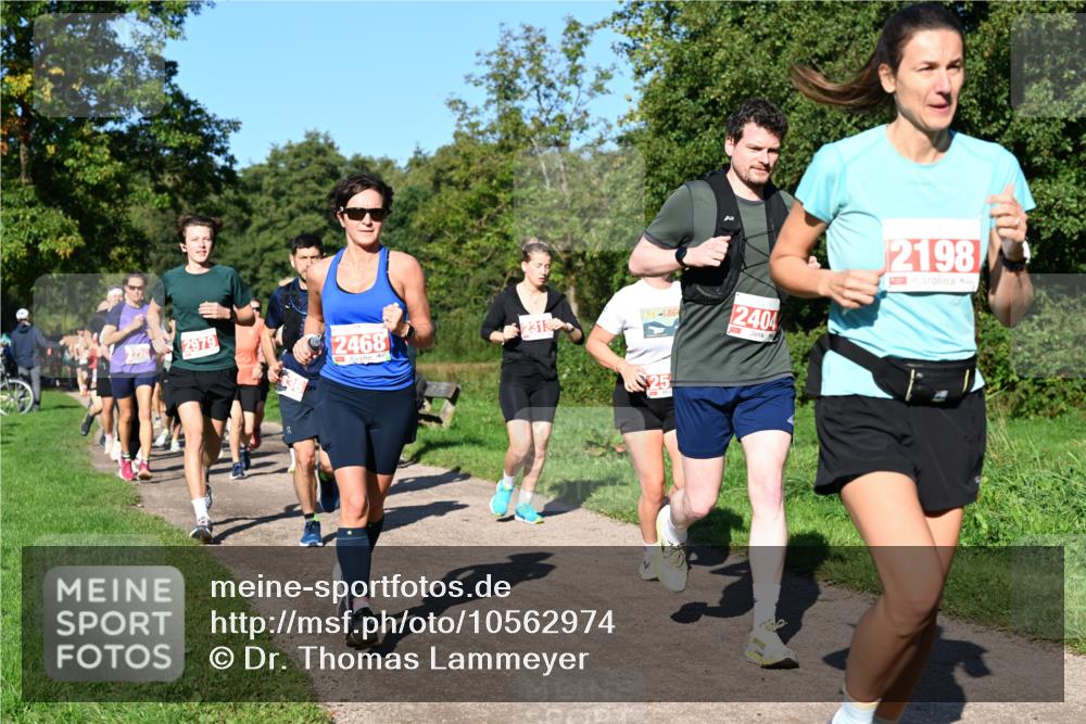 27.09.2026 - 35. Volkslauf durch das schöne Alstertal Dr. Thomas Lammeyer http://msf.ph/oto/10562974 27.09.2026 10:25:31 Laufen 220, 2979, 2468, 2313, 2404, 2198 meine-sportfotos.de