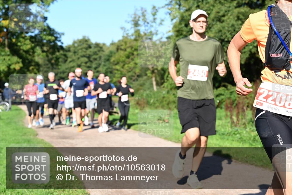 27.09.2026 - 35. Volkslauf durch das schöne Alstertal Dr. Thomas Lammeyer http://msf.ph/oto/10563018 27.09.2026 10:25:39 Laufen 2450, 2208 meine-sportfotos.de