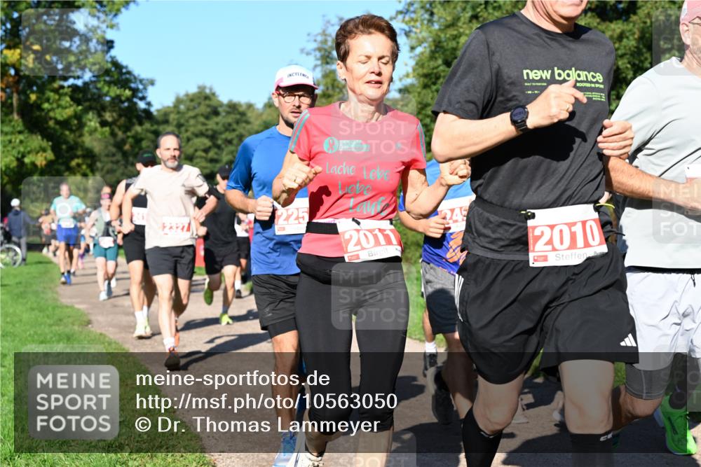 27.09.2026 - 35. Volkslauf durch das schöne Alstertal Dr. Thomas Lammeyer http://msf.ph/oto/10563050 27.09.2026 10:25:44 Laufen 225, 2011, 24, 2010 meine-sportfotos.de