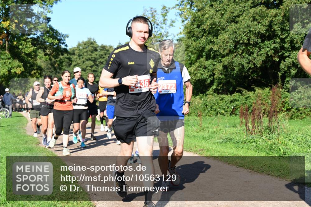 27.09.2026 - 35. Volkslauf durch das schöne Alstertal Dr. Thomas Lammeyer http://msf.ph/oto/10563129 27.09.2026 10:25:59 Laufen 2245, 1, 36, 2372 meine-sportfotos.de