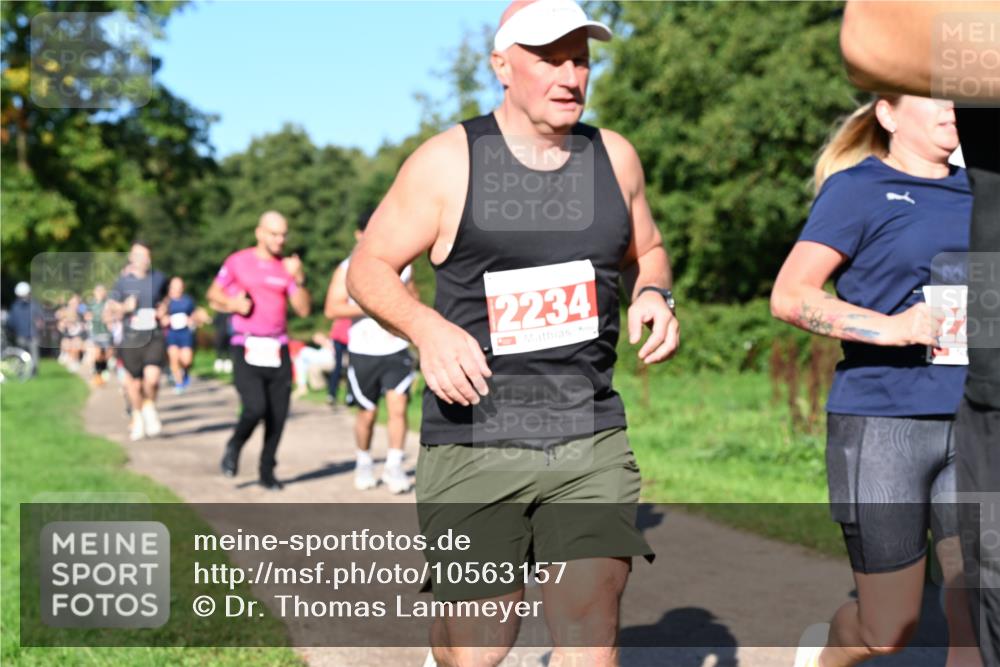 27.09.2026 - 35. Volkslauf durch das schöne Alstertal Dr. Thomas Lammeyer http://msf.ph/oto/10563157 27.09.2026 10:26:04 Laufen 2234 meine-sportfotos.de