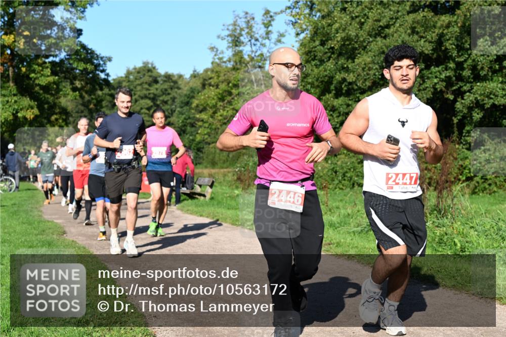 27.09.2026 - 35. Volkslauf durch das schöne Alstertal Dr. Thomas Lammeyer http://msf.ph/oto/10563172 27.09.2026 10:26:06 Laufen 2447, 2446 meine-sportfotos.de