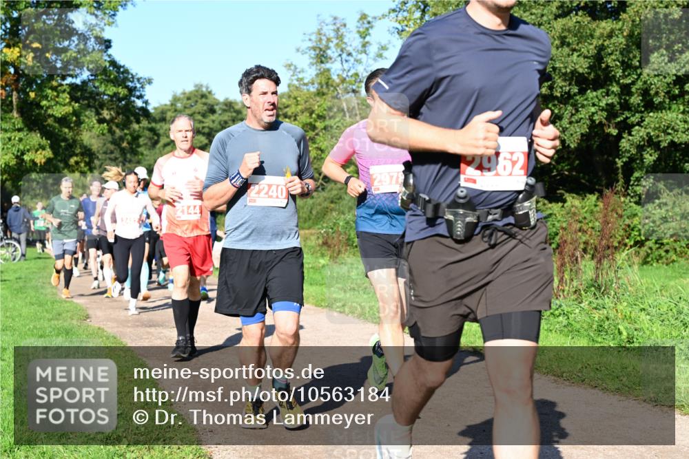 27.09.2026 - 35. Volkslauf durch das schöne Alstertal Dr. Thomas Lammeyer http://msf.ph/oto/10563184 27.09.2026 10:26:09 Laufen 24574, 2144, 2240, 2962, 2978 meine-sportfotos.de