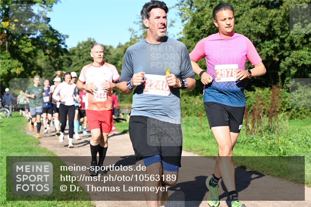 27.09.2026 - 35. Volkslauf durch das schöne Alstertal Dr. Thomas Lammeyer http://msf.ph/oto/10563189 27.09.2026 10:26:09 Laufen 2144, 2240, 2978 meine-sportfotos.de