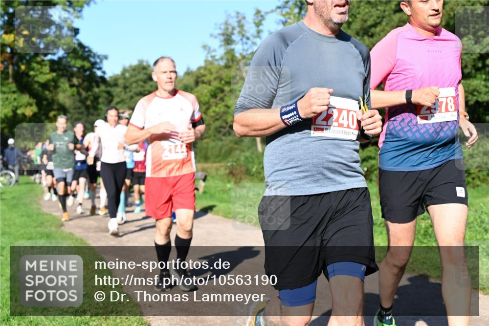 27.09.2026 - 35. Volkslauf durch das schöne Alstertal Dr. Thomas Lammeyer http://msf.ph/oto/10563190 27.09.2026 10:26:10 Laufen 2144, 2240, 78 meine-sportfotos.de