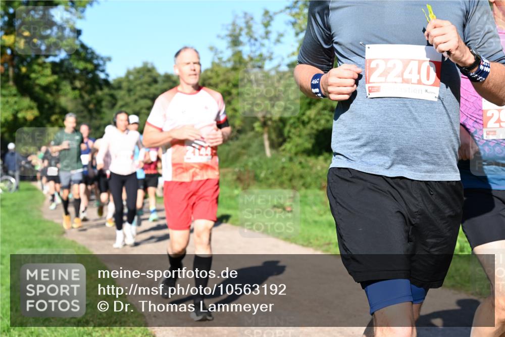 27.09.2026 - 35. Volkslauf durch das schöne Alstertal Dr. Thomas Lammeyer http://msf.ph/oto/10563192 27.09.2026 10:26:10 Laufen  meine-sportfotos.de