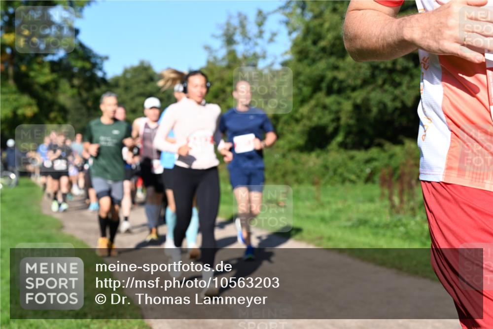 27.09.2026 - 35. Volkslauf durch das schöne Alstertal Dr. Thomas Lammeyer http://msf.ph/oto/10563203 27.09.2026 10:26:12 Laufen  meine-sportfotos.de