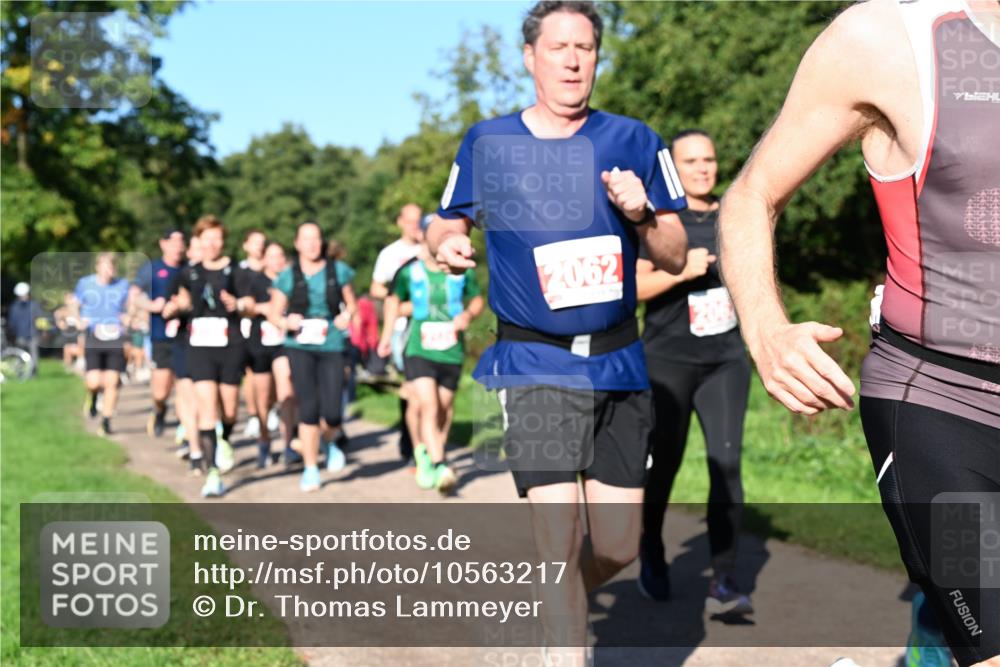 27.09.2026 - 35. Volkslauf durch das schöne Alstertal Dr. Thomas Lammeyer http://msf.ph/oto/10563217 27.09.2026 10:26:15 Laufen 2062, 2194 meine-sportfotos.de