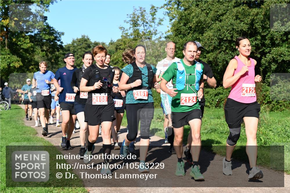27.09.2026 - 35. Volkslauf durch das schöne Alstertal Dr. Thomas Lammeyer http://msf.ph/oto/10563229 27.09.2026 10:26:17 Laufen 2497, 215, 14, 2188, 285, 2161, 2124, 2125 meine-sportfotos.de