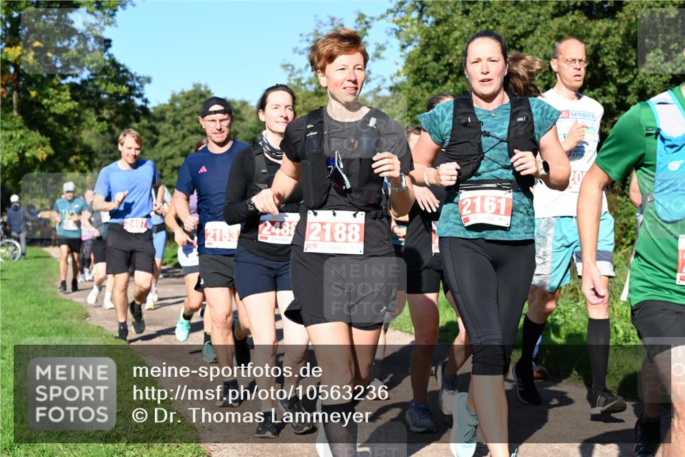 27.09.2026 - 35. Volkslauf durch das schöne Alstertal Dr. Thomas Lammeyer http://msf.ph/oto/10563236 27.09.2026 10:26:18 Laufen 2488, 2188, 2161, 2497, 2153 meine-sportfotos.de