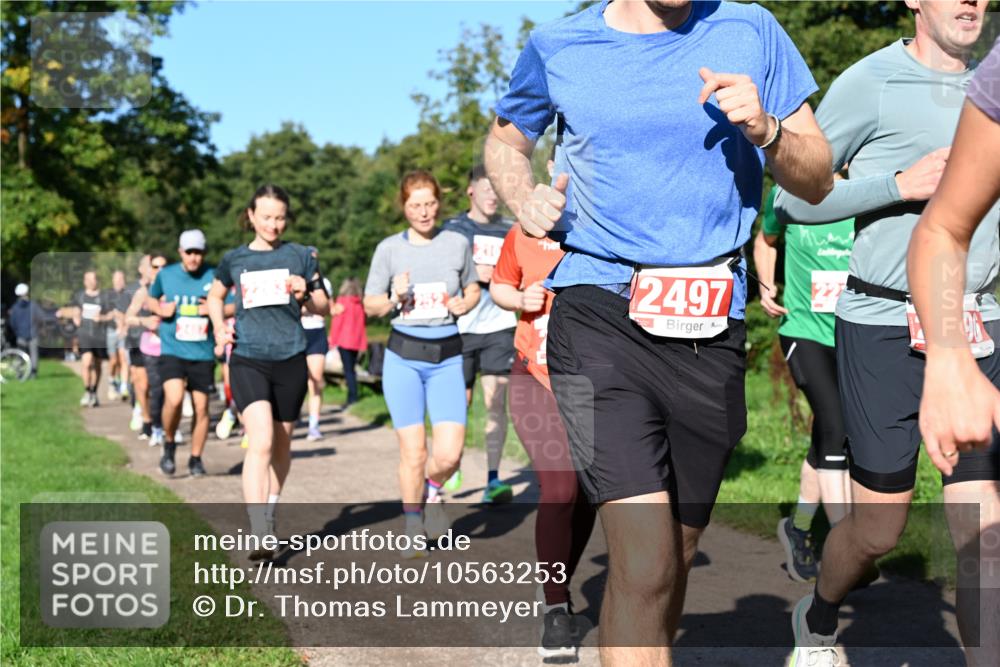 27.09.2026 - 35. Volkslauf durch das schöne Alstertal Dr. Thomas Lammeyer http://msf.ph/oto/10563253 27.09.2026 10:26:21 Laufen 2497 meine-sportfotos.de