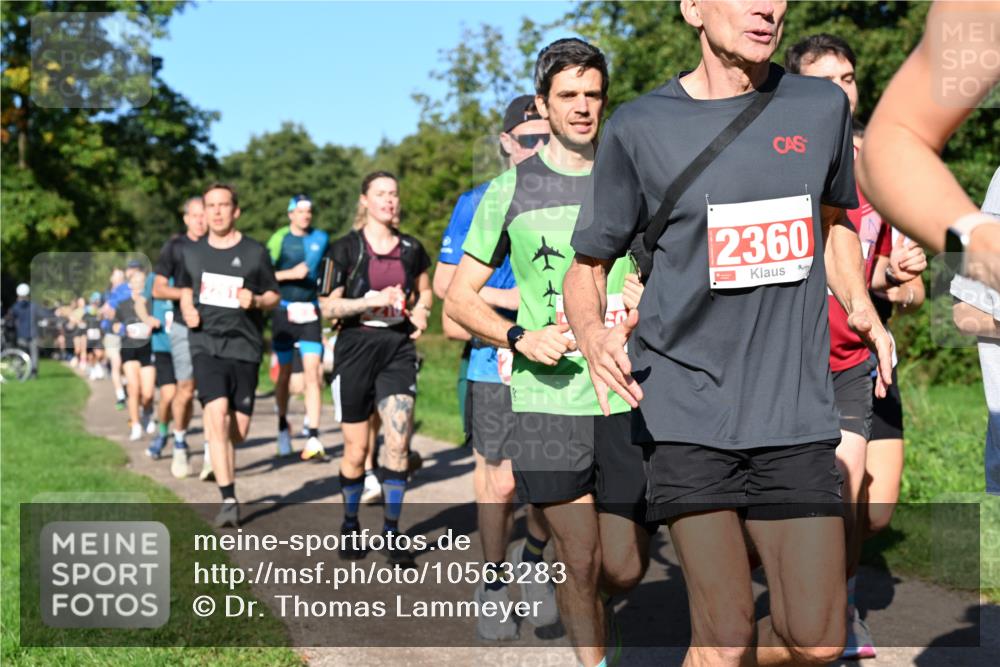 27.09.2026 - 35. Volkslauf durch das schöne Alstertal Dr. Thomas Lammeyer http://msf.ph/oto/10563283 27.09.2026 10:26:26 Laufen 2360 meine-sportfotos.de