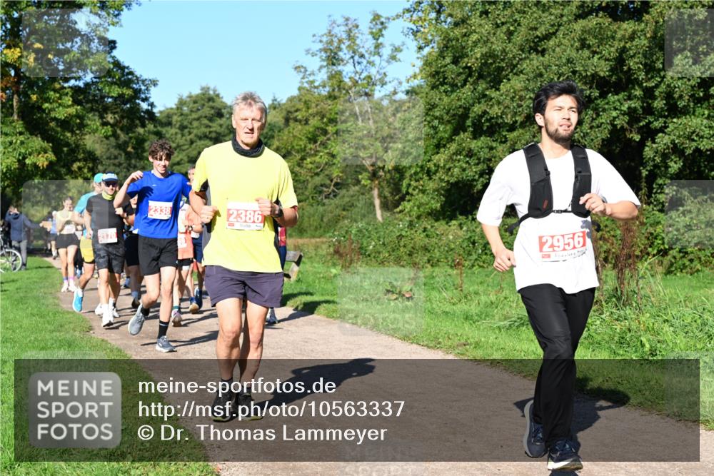 27.09.2026 - 35. Volkslauf durch das schöne Alstertal Dr. Thomas Lammeyer http://msf.ph/oto/10563337 27.09.2026 10:26:35 Laufen 2338, 2170, 2386, 2956 meine-sportfotos.de