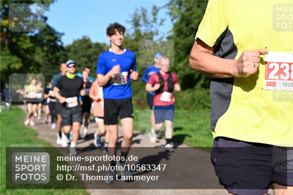 27.09.2026 - 35. Volkslauf durch das schöne Alstertal Dr. Thomas Lammeyer http://msf.ph/oto/10563347 27.09.2026 10:26:37 Laufen 238 meine-sportfotos.de