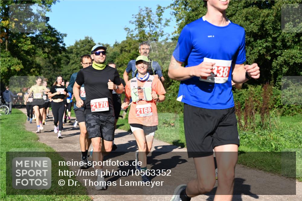 27.09.2026 - 35. Volkslauf durch das schöne Alstertal Dr. Thomas Lammeyer http://msf.ph/oto/10563352 27.09.2026 10:26:38 Laufen 2170, 2169, 338 meine-sportfotos.de