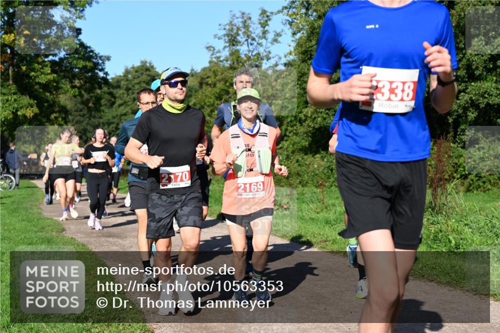 27.09.2026 - 35. Volkslauf durch das schöne Alstertal Dr. Thomas Lammeyer http://msf.ph/oto/10563353 27.09.2026 10:26:38 Laufen 2155, 2170, 2169, 338 meine-sportfotos.de