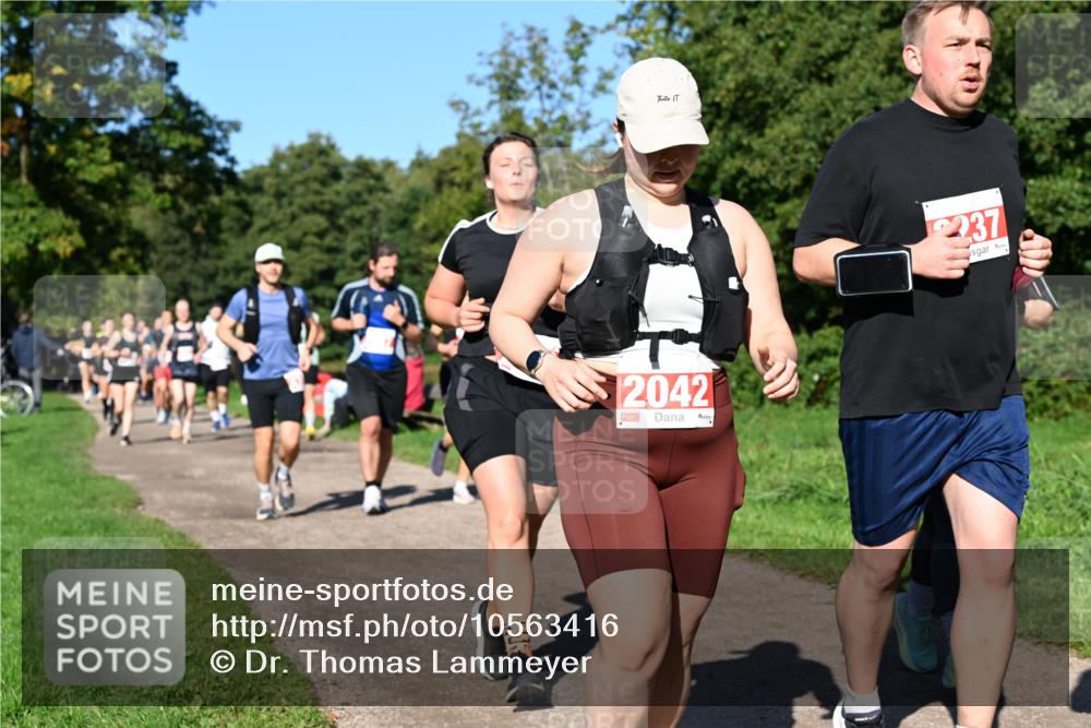 27.09.2026 - 35. Volkslauf durch das schöne Alstertal Dr. Thomas Lammeyer http://msf.ph/oto/10563416 27.09.2026 10:26:48 Laufen 2042, 237 meine-sportfotos.de